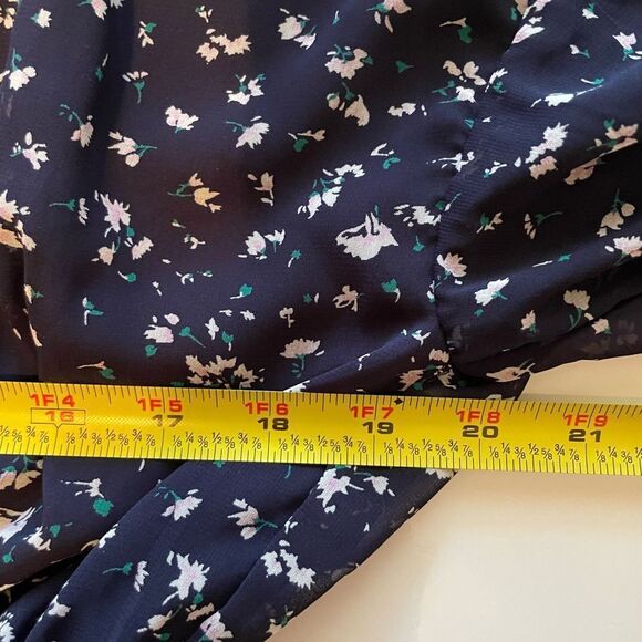 Lulu’s Floral Navy Ruffle Dress Size Medium - Picture 6 of 8